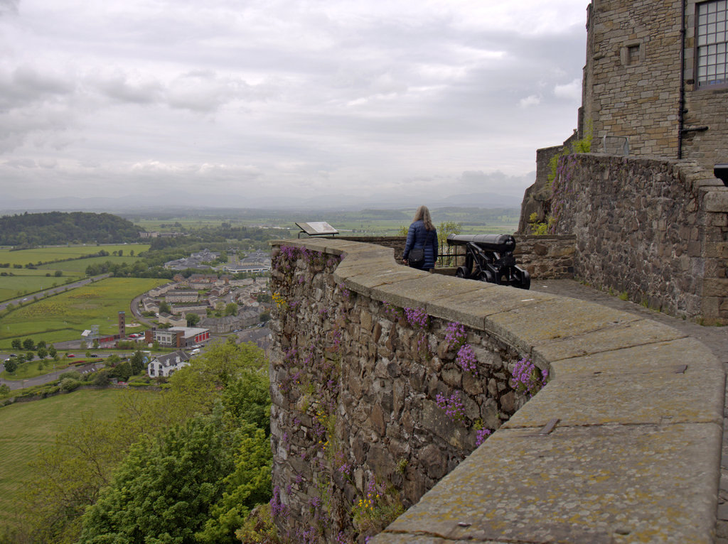 Stirling Castle_1147.jpg - overlooking the valley
